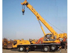 江門大型吊車出租公司為什么注重吊車保養？